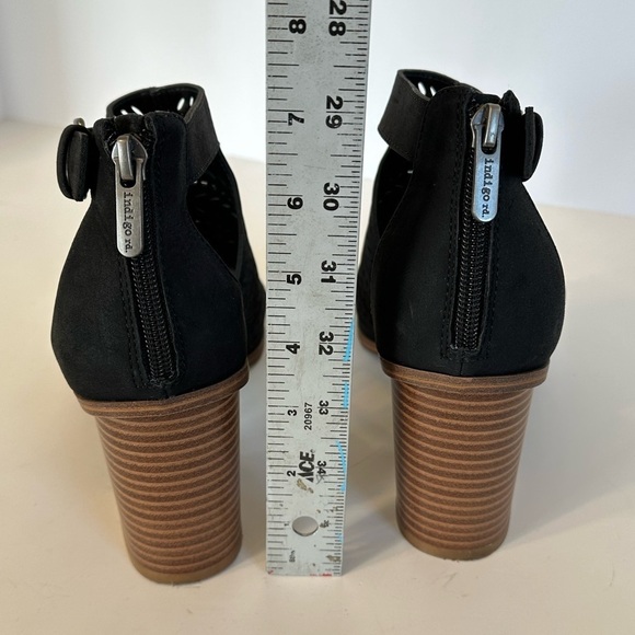 Indigo Rd. Boho Black Zip Back Peep Toe Block Heeled Sandals Sz 9.5 M - Picture 4 of 8